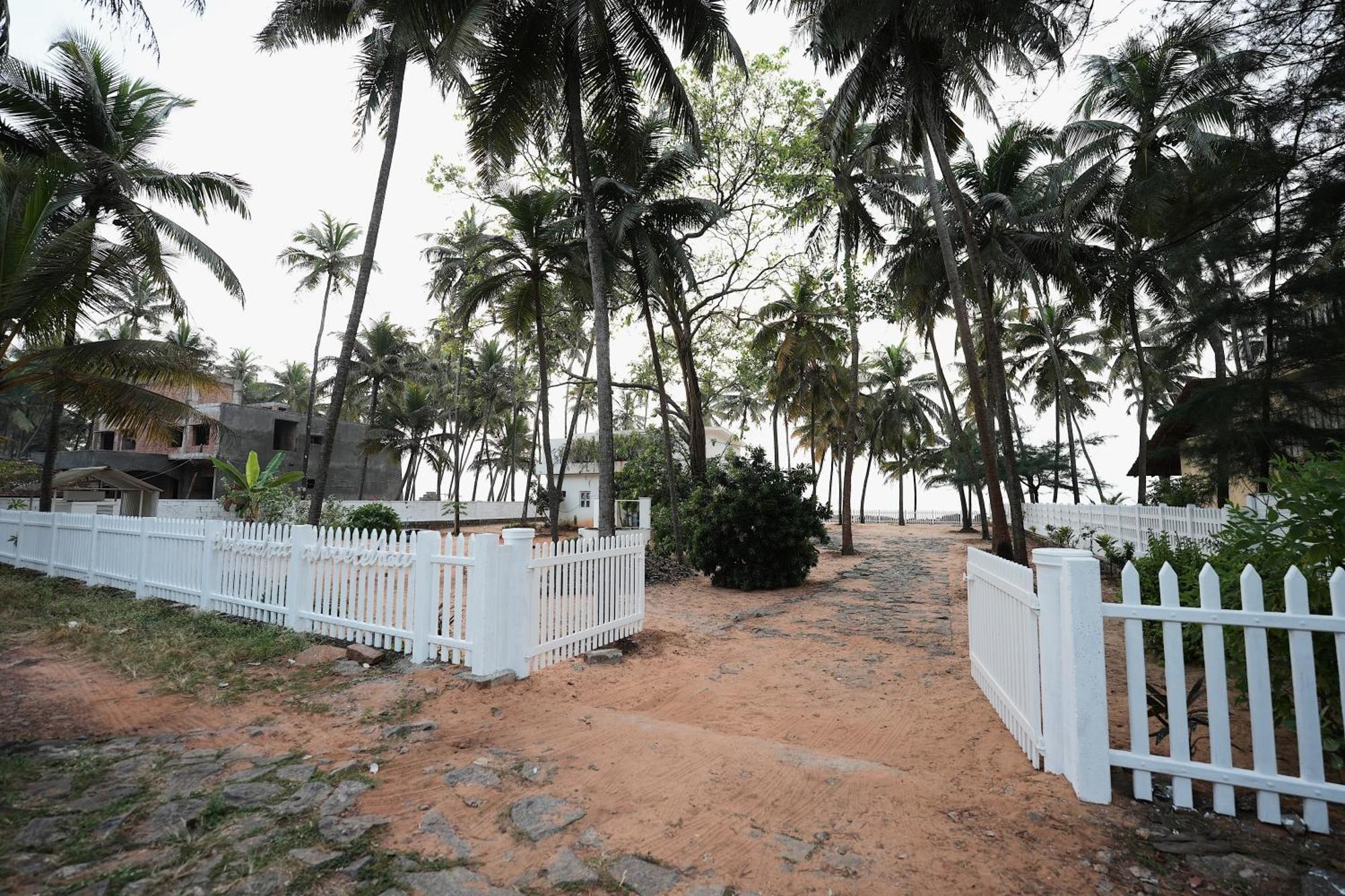 Beach At The White House Udupi Exteriér fotografie